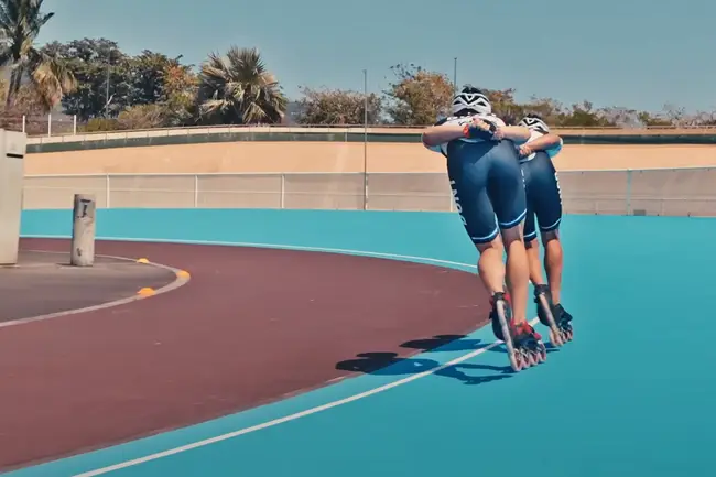 تعقیب خورشید: روایت اسکیت‌بازان بونت در جستجوی رکورد سرعت